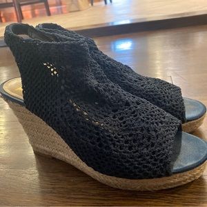 Navy blue knit wedge